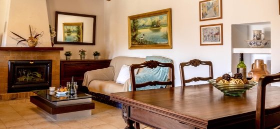 geroni_-_saloon_5_2400x1600.jpg Book a villa holiday in Balearic Islands