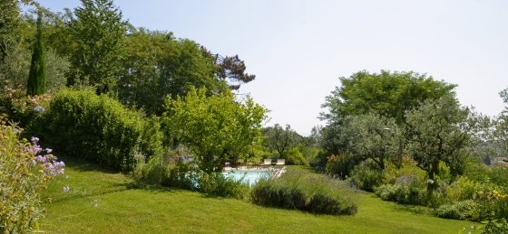 giardino_piscina.jpg Villa holidays in Tuscany