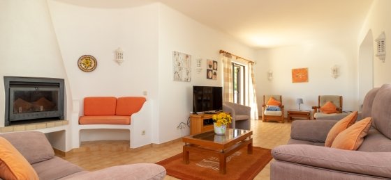 img_6008.jpg Book a villa in Portugal