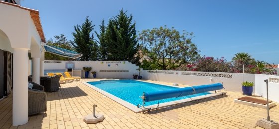 Book a villa holiday in Carvoeiro