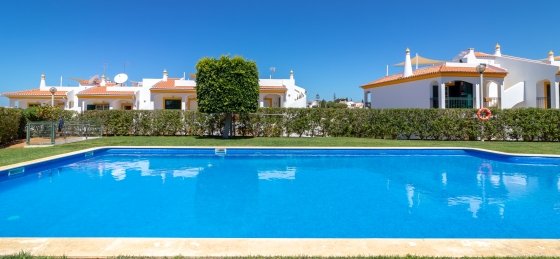 img_7082.jpg Book a villa in Portugal