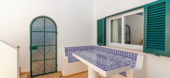 Book a villa in Carvoeiro