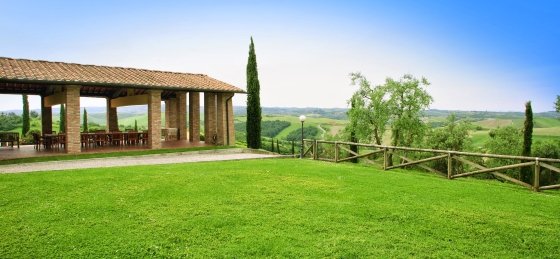 lo_030cerretello.jpg Book a villa holiday in Italy