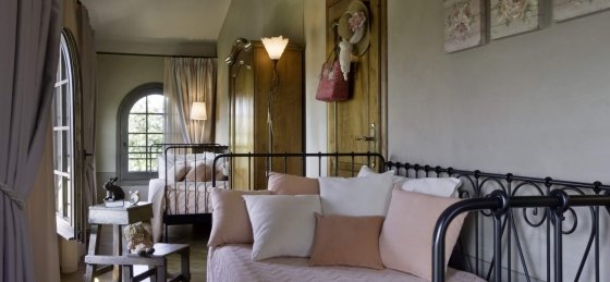 lo_04_tower_room_06_01_twin.jpg Villas in Arezzo