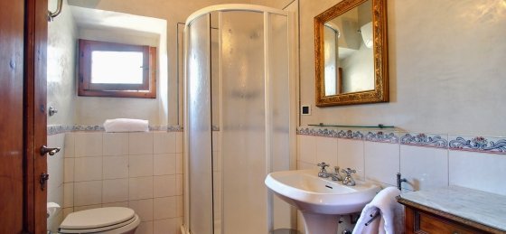 lo_14.jpg Book a villa in Tuscany