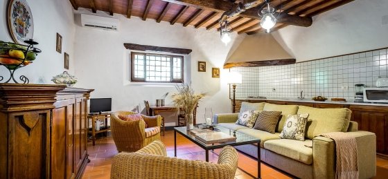 lo_205.jpg Holiday villas in Italy