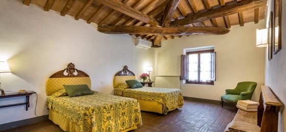 lo_254.jpg Book a villa in Italy