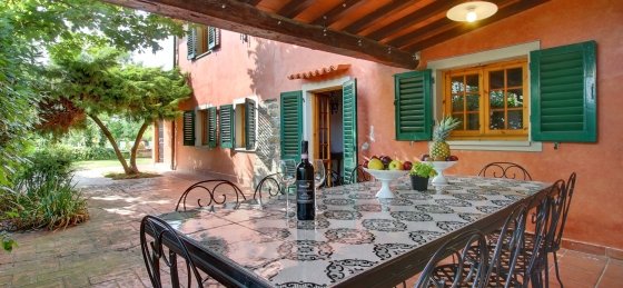 lo_37.jpg Book a villa in Italy