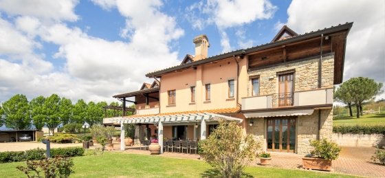 lo_en3a2193-hdr.jpg Villas in Tuscany