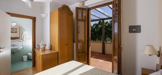 lo_img_0052.jpg Villas in Italy