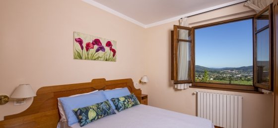 lo_img_0168.jpg Book a villa in Tuscany