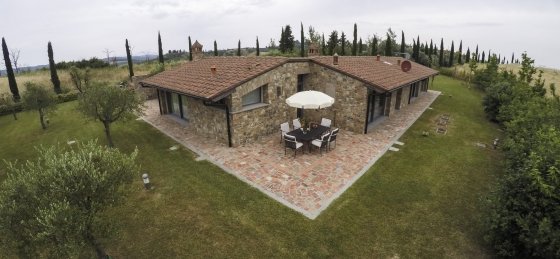 lo_montaione-italy-villalatabaccaia-ext2.jpg Holiday villas in Tuscany