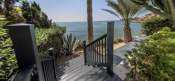 n72_2426_tn.jpg Villa in Coral Bay to rent