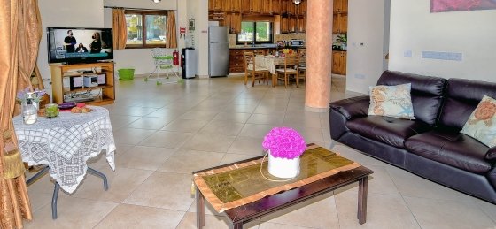 n75_6444_tn.jpg Book a villa in Cyprus