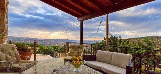 patio1_s.jpg Villa holidays in Latchi