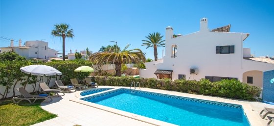 piscina_1.jpg Villa rentals in Albufeira