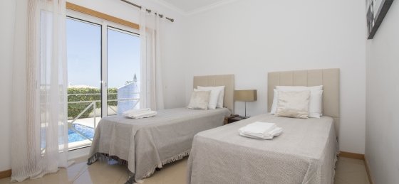 quarto2.jpg Villas in Albufeira