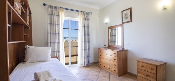 quarto2.jpg Book a villa holiday in Algarve