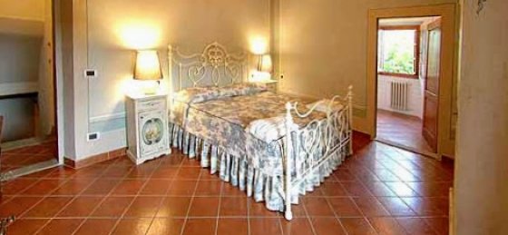 s43.jpg Book a villa in Italy