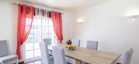 sala3.jpg Villas in Portugal