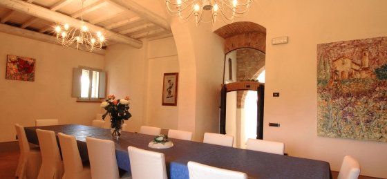 sala_da_pranzo.jpg Book a villa holiday in Italy