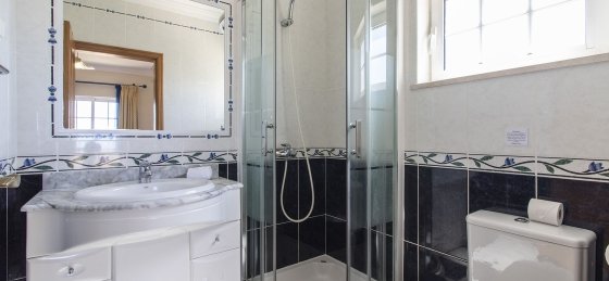 wc1_suite_quarto3.jpg Book a villa in Algarve