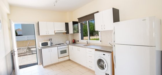 13.jpg Book a villa in Nissi Beach