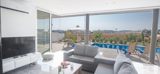 14.jpg Book a villa in Cyprus