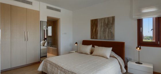 15-aj08.jpg Book a villa holiday in Aphrodite Hills Resort