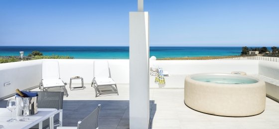 16.jpg Book a villa holiday in Noto