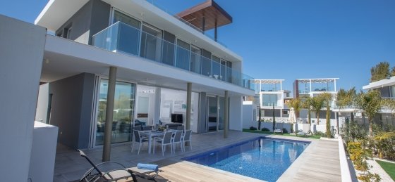 Villa rentals in Protaras
