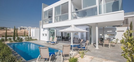 2.jpg Villas in Protaras