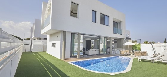 2.jpg Villa in Cyprus to rent