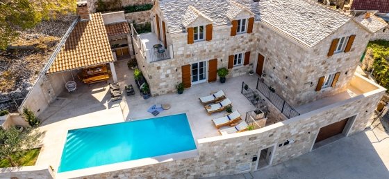 37.jpg Book a villa in Croatia