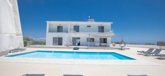 Villa rentals in Protaras