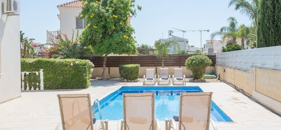 5.jpg Holiday home in Cyprus villa booking