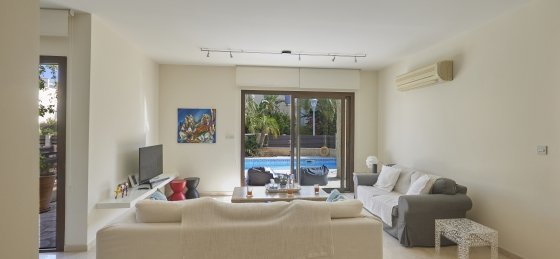 Book a villa in Protaras