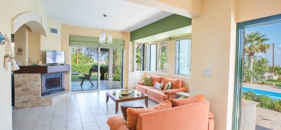 8.jpg Book a villa holiday in Protaras