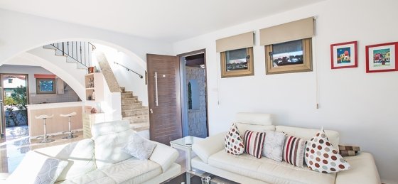 8.jpg Book a villa holiday in Nissi Beach