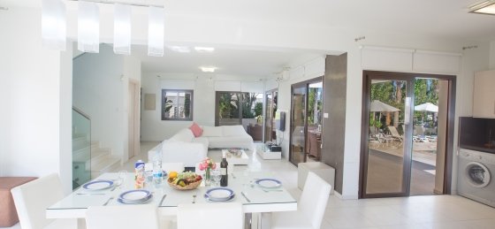 8.jpg Villas in Cyprus