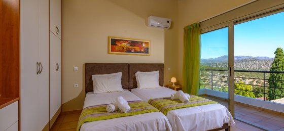 _-3995.jpg Villa holidays in Crete