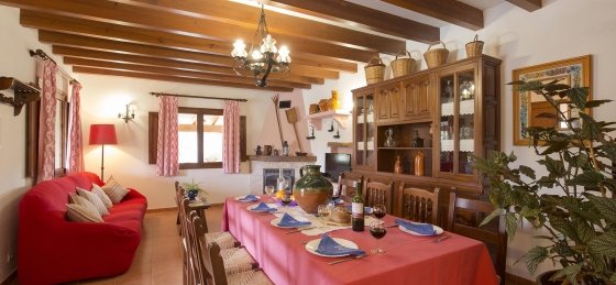 assumpcio_-_dining_room_saloon_1_2400x1600.jpg Holiday home in Pollensa villa booking
