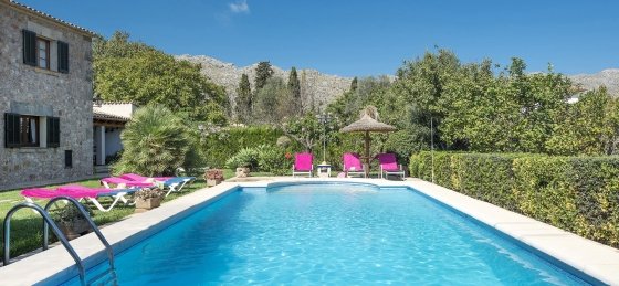 assumpcio_-_swimming_pool_04_2400x1600.jpg Holiday villas in Spain