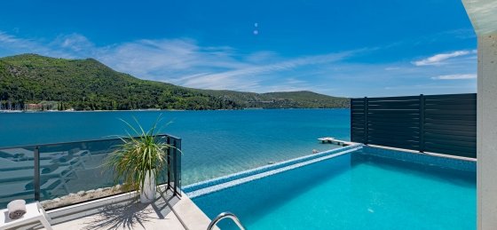 beachfront_villa_ultimata_11.jpg Villas in Croatia