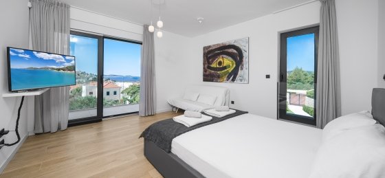 carerer_25.jpg Book a villa in Dalmatia