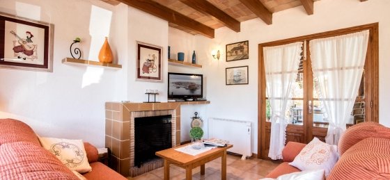 fontxica_-_saloon_1_2400x1600ns17.jpg Villa holidays in Balearic Islands