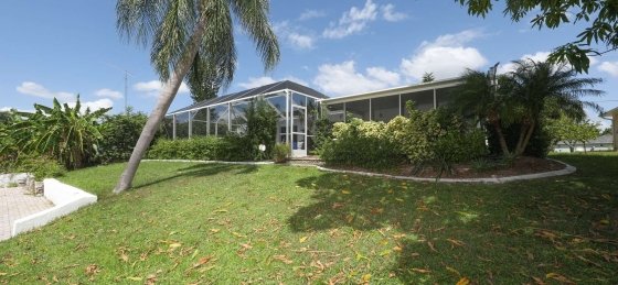 image_156996161.jpeg Book a villa holiday in United States