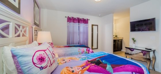 image_156997593.jpeg Holiday home in Windsor at Westside villa booking