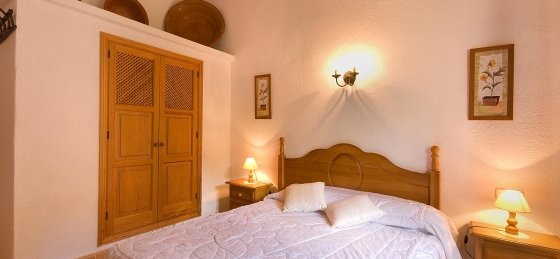 pedro_monjo_-_bedroom_2-2_2400x1600.jpg Villas in Pollensa