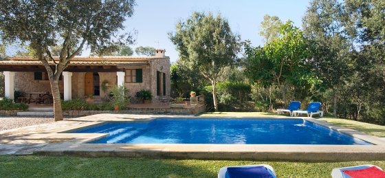 pedro_monjo_-_swimming_pool_02_2400x1600.jpg Villas in Mallorca